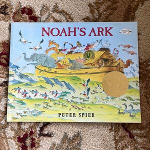 ⭐️ 3/$15 Noah’s Ark Caldecott Medal Beautiful Children’s Book Classic Collector